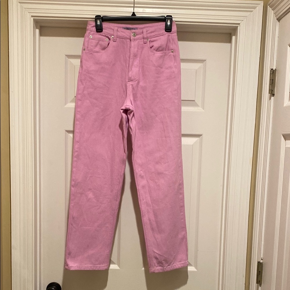 Signature 8 pink women’s jeans small